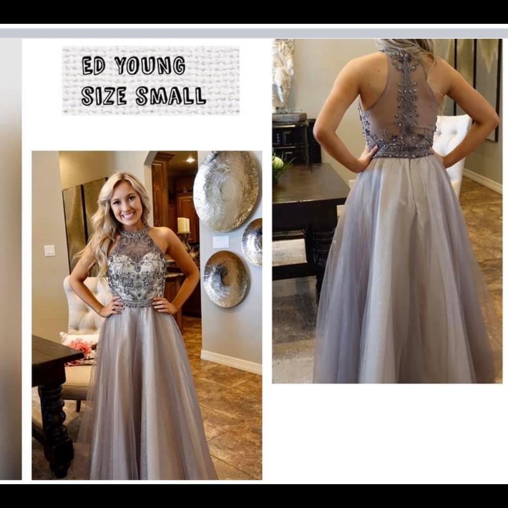 Ed Yound size Small Dress